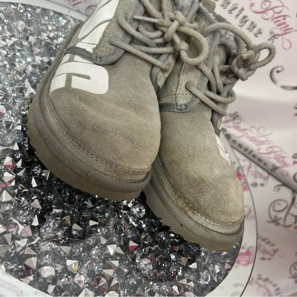 Ugg boots grey mini booties short style lace up laces ribbon 🎀 size 3 EUC gray